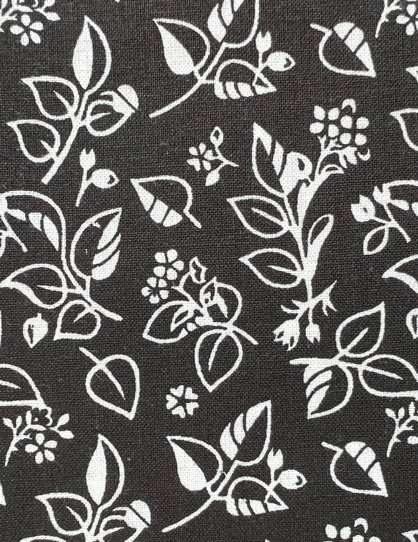 Black and White Leaves Fat Quarter