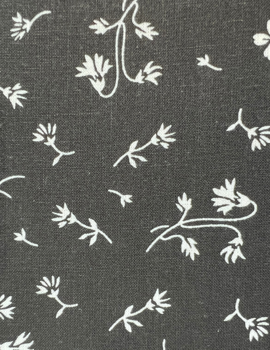 Black and White Flowers Fat Quarter